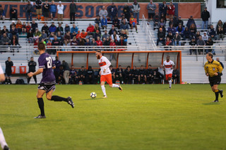 A tad over 1,000 fans filed into SU Soccer Stadium despite the rain, New York State Fair and Labor Day on Monday. 